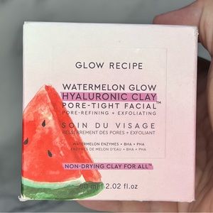 New Glow Recipe Watermelon Glow Hyaluronic Clay Pore-Tight Facial